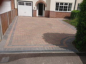 Driveways in Hertfordshire Thumb